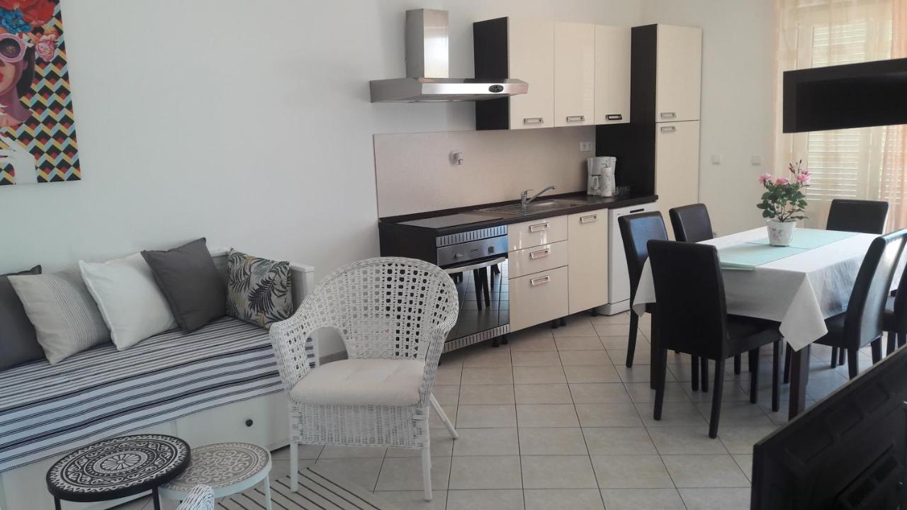 Apartman Barbat-Za Cijelu Obitelj Barbat na Rabu Kültér fotó